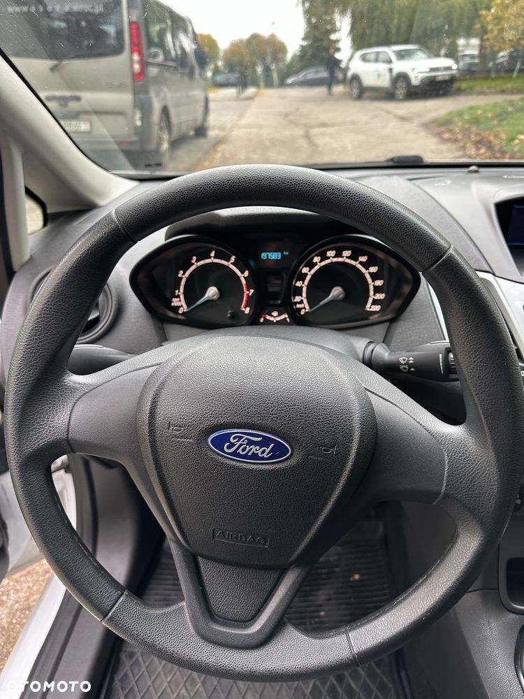 Ford Fiesta - 9