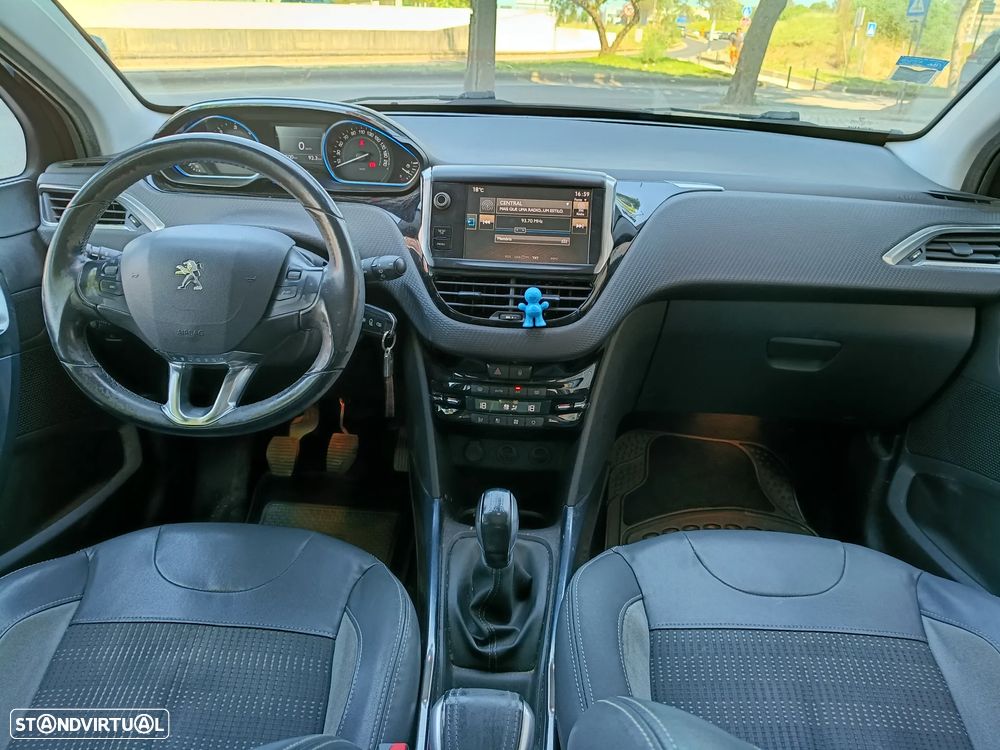 Peugeot 2008 1.6 e-HDi Allure - 6