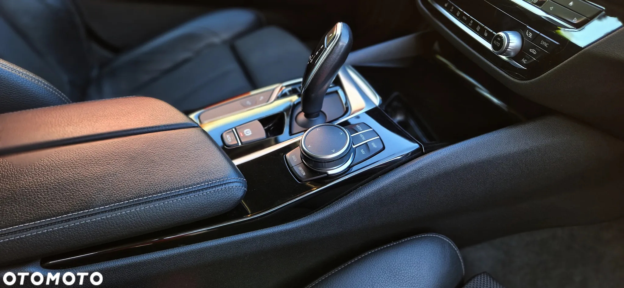 BMW Seria 5 520d Touring Sport Line - 28