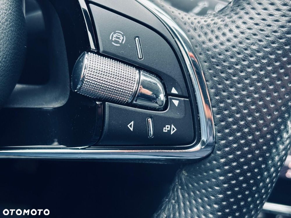 Skoda Superb 1.5 TSI Ambition DSG - 25