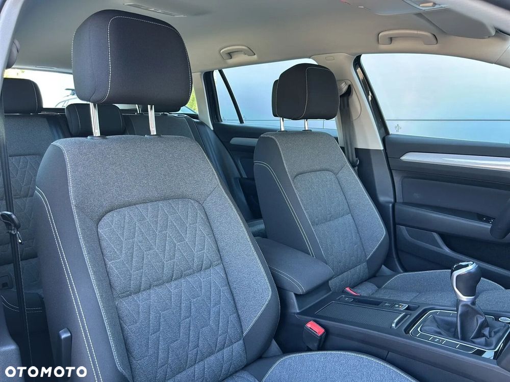 Volkswagen Passat Variant 1.5 TSI EVO Business - 18