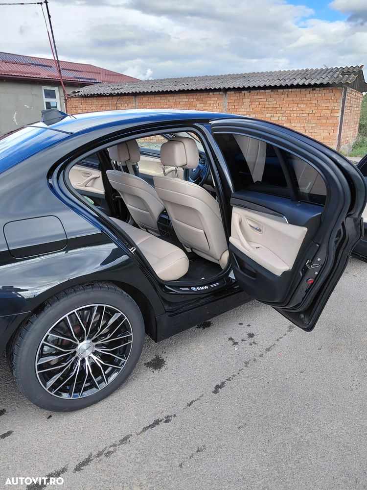 BMW Seria 5 530d xDrive Aut. - 3