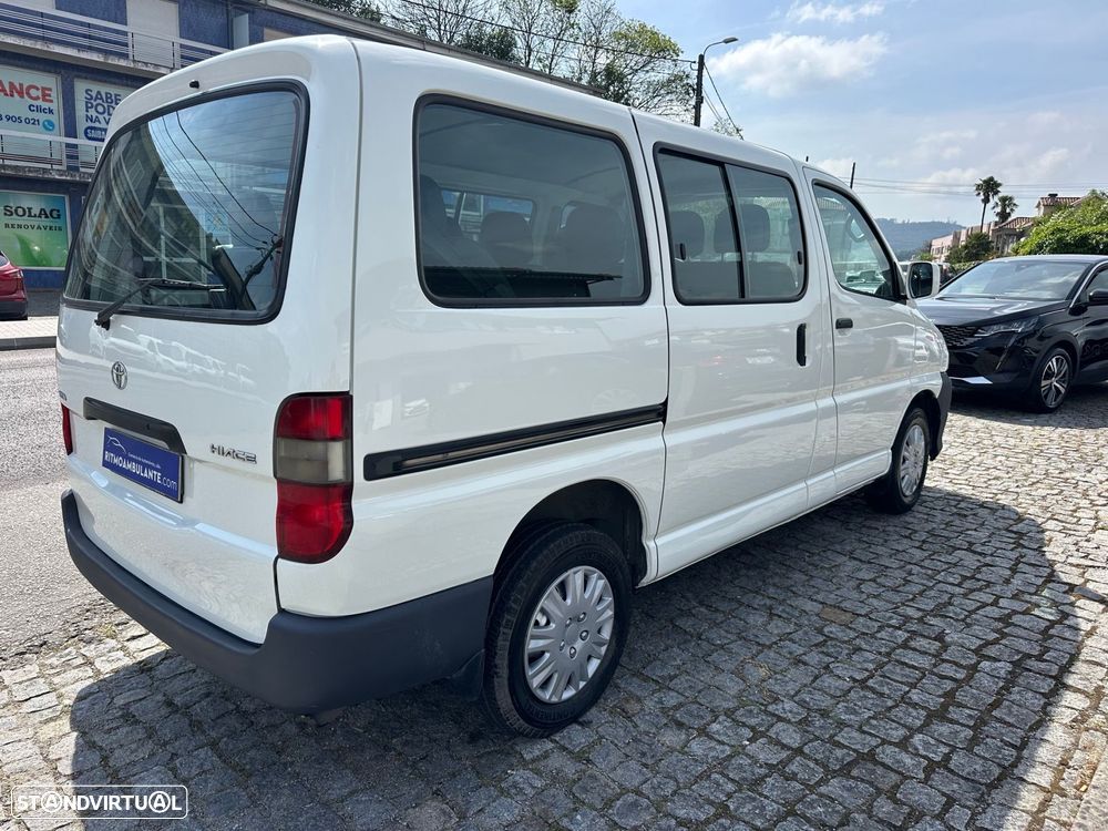 Toyota HiAce - 2