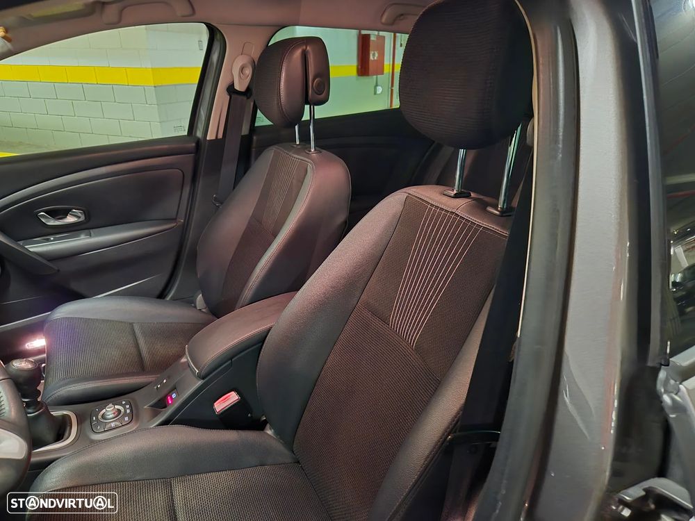 Renault Mégane Sport Tourer 1.5 dCi Dynamique S CO2 Champion - 19