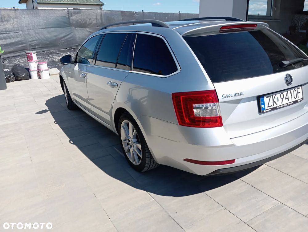 Skoda Octavia 2.0 TDI SCR Style DSG - 4