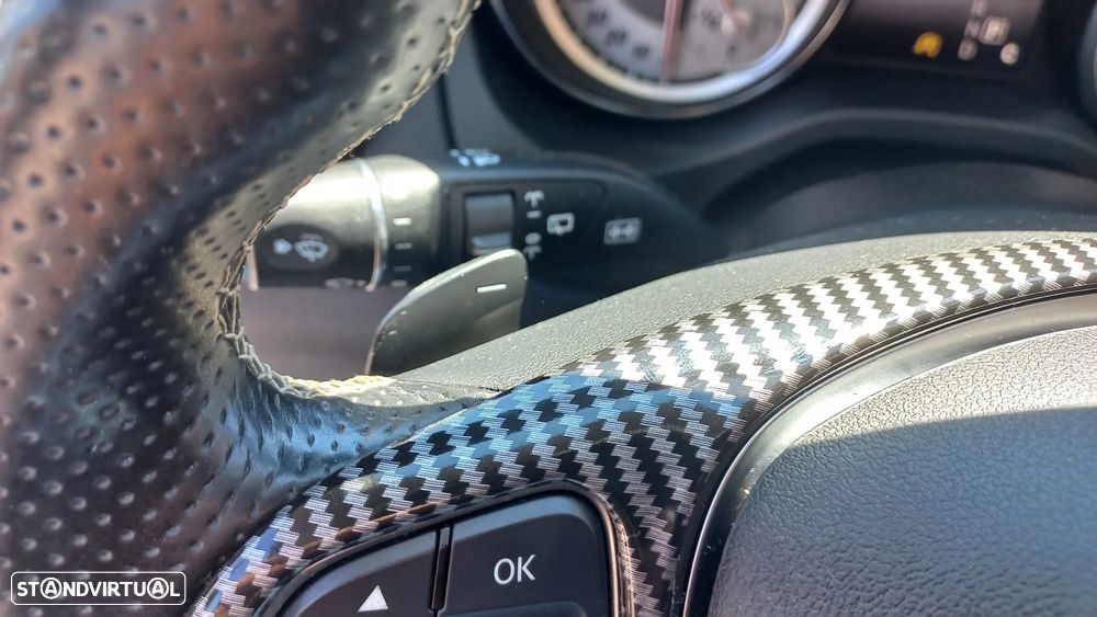 Mercedes-Benz CLA 200 d 7G-DCT Urban - 11