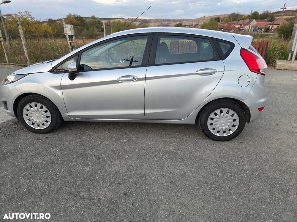 Ford Fiesta 1.6 TDCI Champions Edition - 10