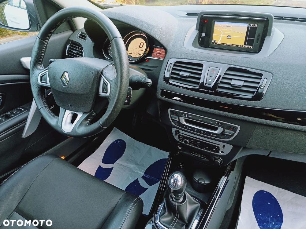 Renault Megane ENERGY dCi 130 Start & Stop Bose Edition - 14