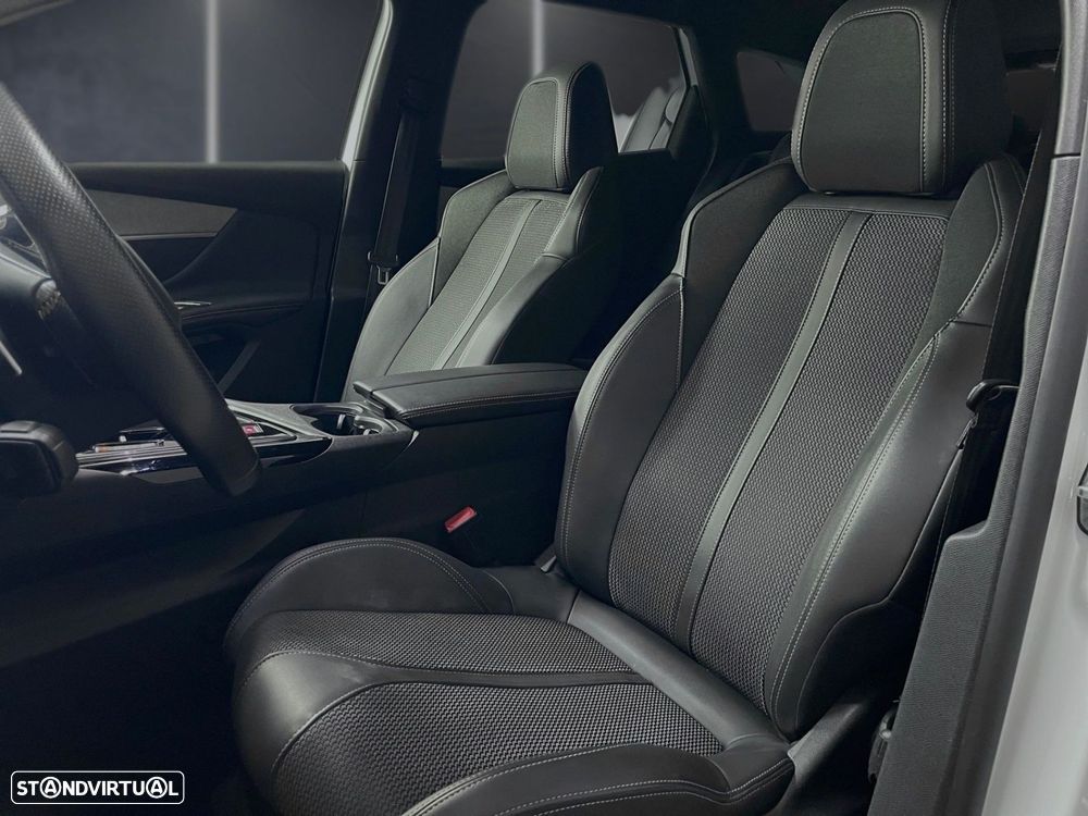 Peugeot 3008 1.6 Hybrid GT e-EAT8 - 17