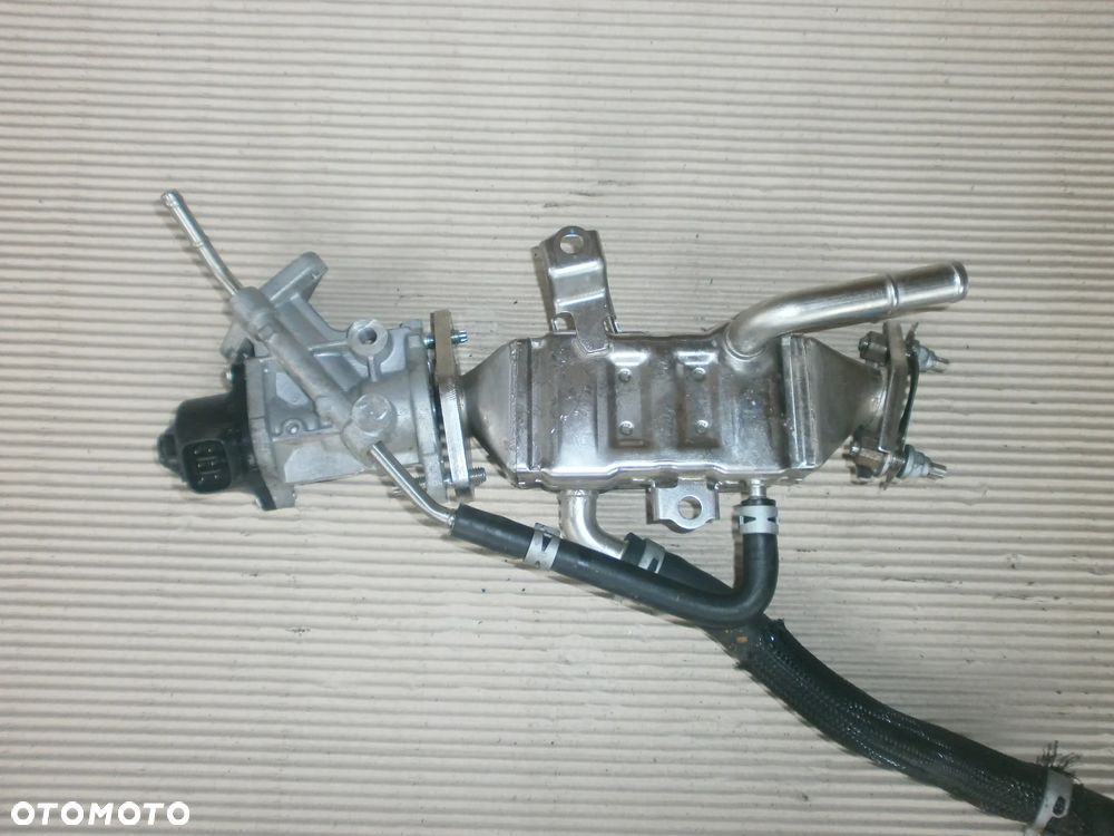 CHŁODNICA SPALIN EGR TOYOTA CH-R AURIS  25601-0T010-A - 2