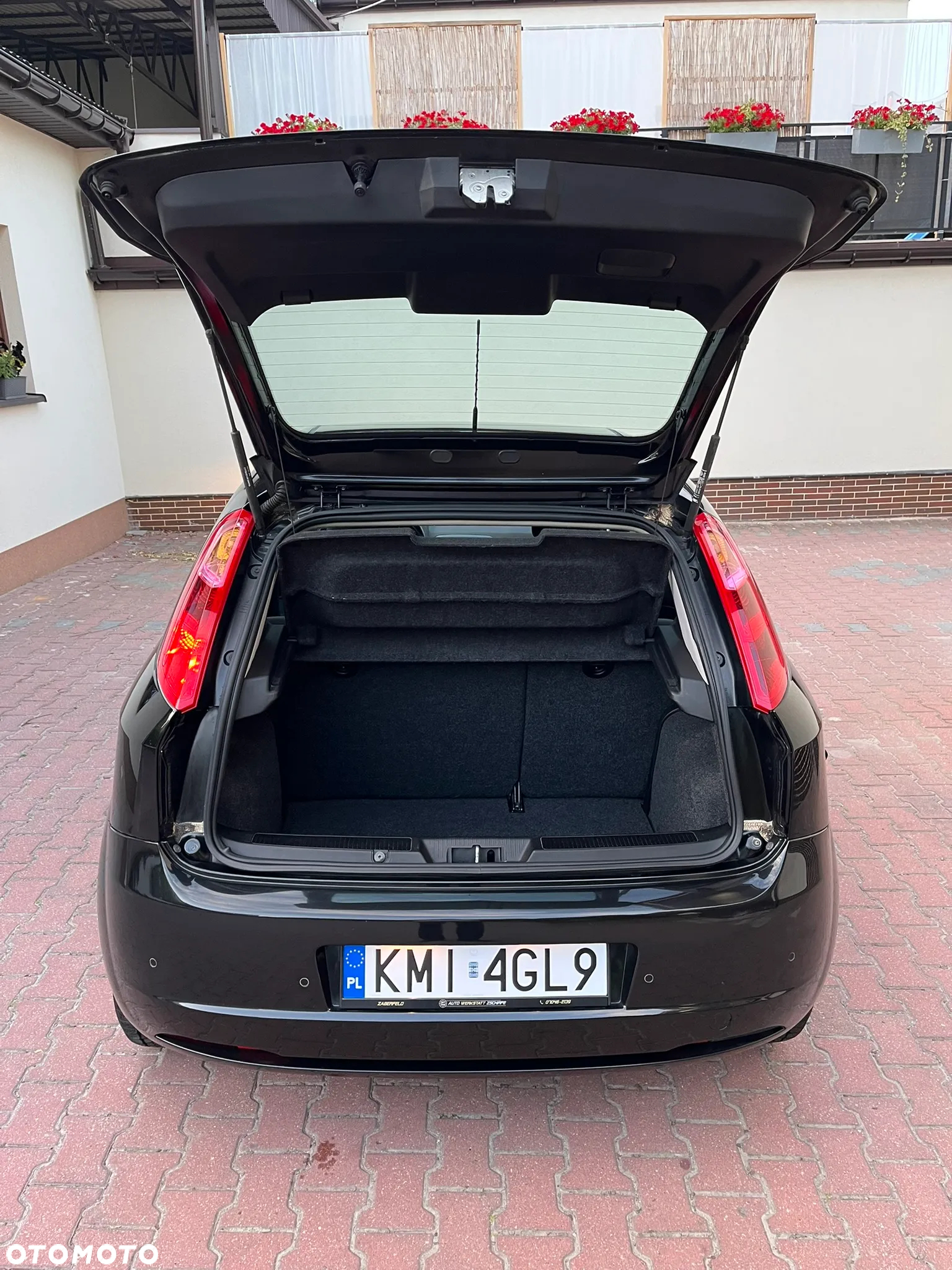 Fiat Grande Punto 1.4 16V Emotion - 4