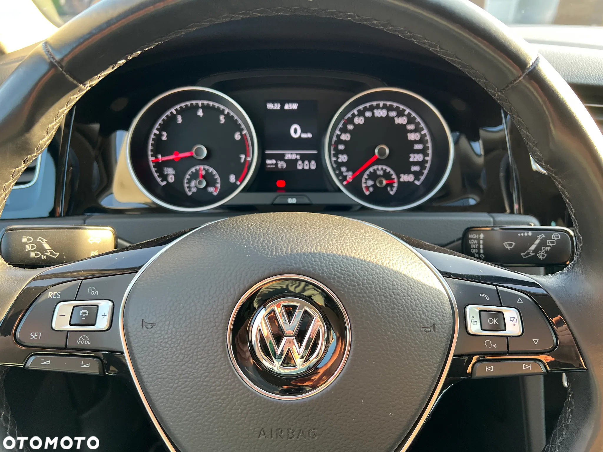 Volkswagen Golf VII 1.4 TSI BMT Highline - 23
