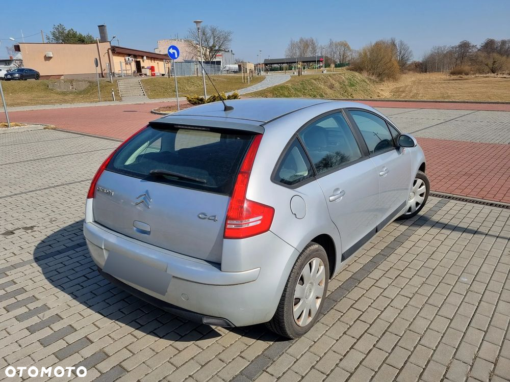 Citroën C4 1.6 HDi Equilibre - 4
