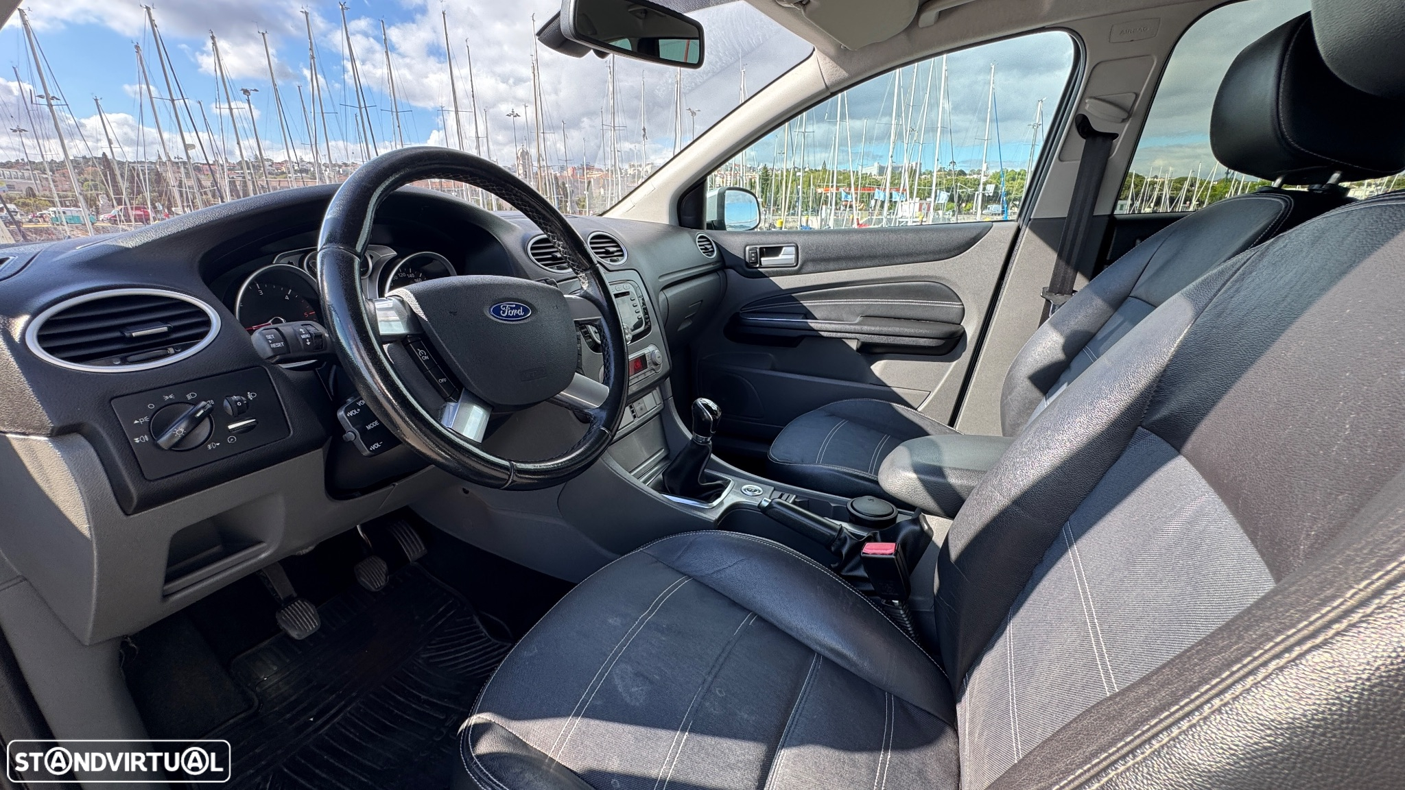 Ford Focus SW 1.6 TDCi Titanium - 12