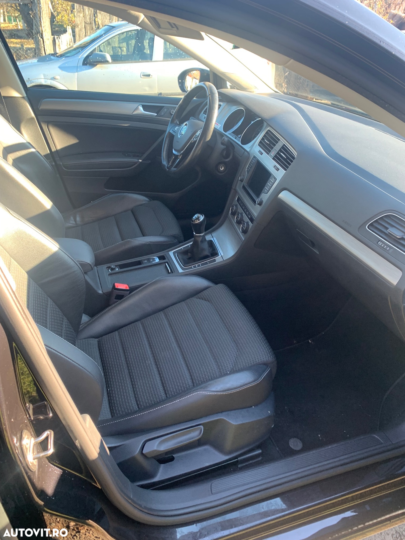 Volkswagen Golf 2.0 BlueTDI Highline - 9
