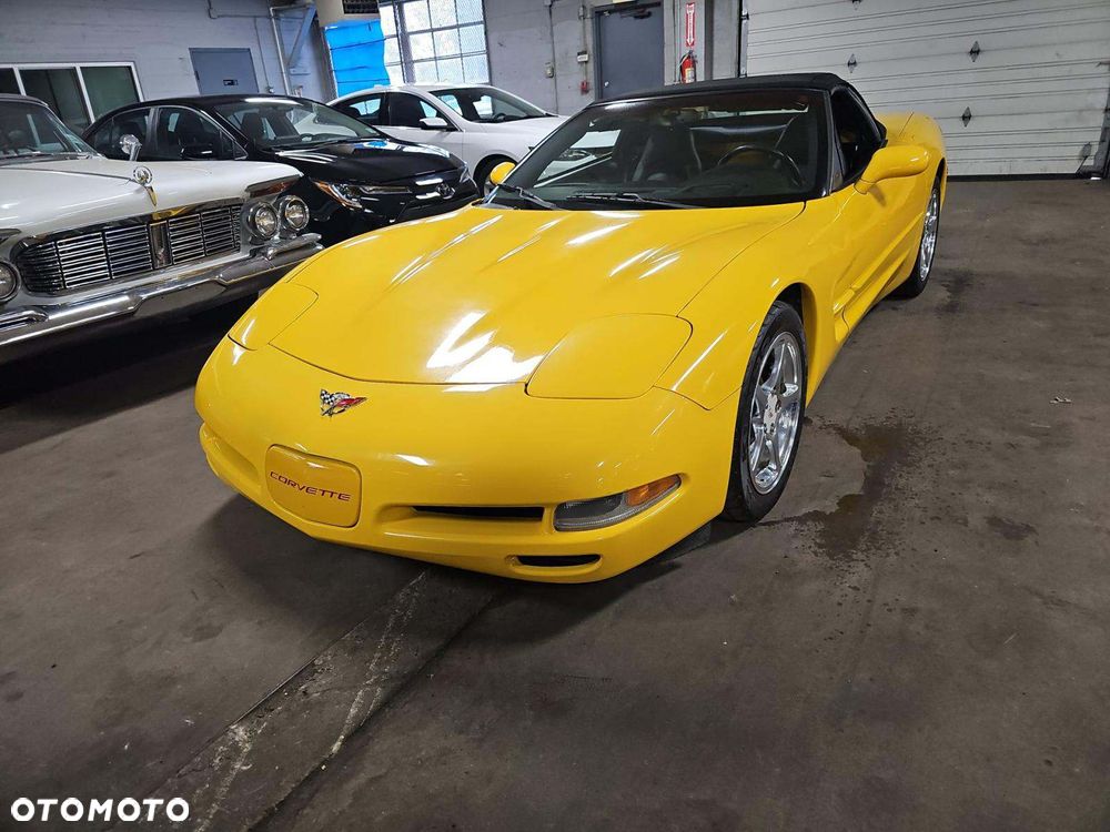 Chevrolet Corvette - 2