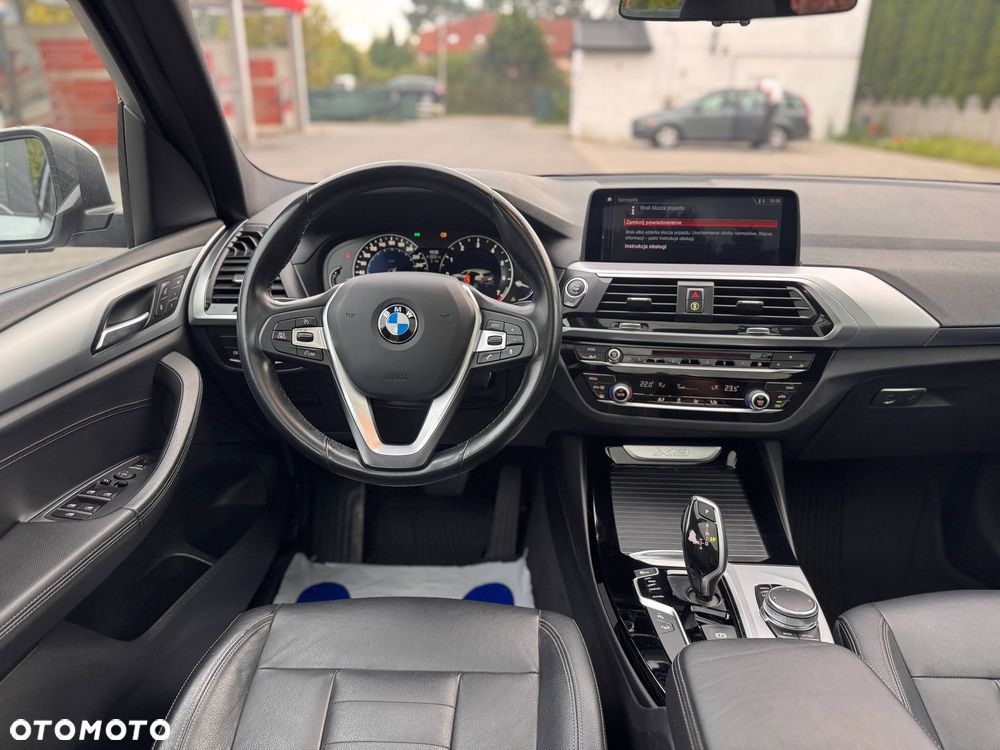 BMW X3 xDrive20i sport - 29
