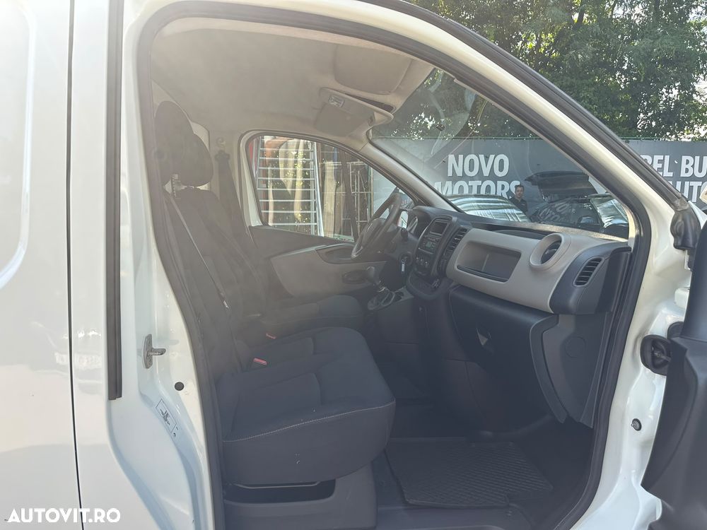 RENAULT Trafic 2018 — imagine 14