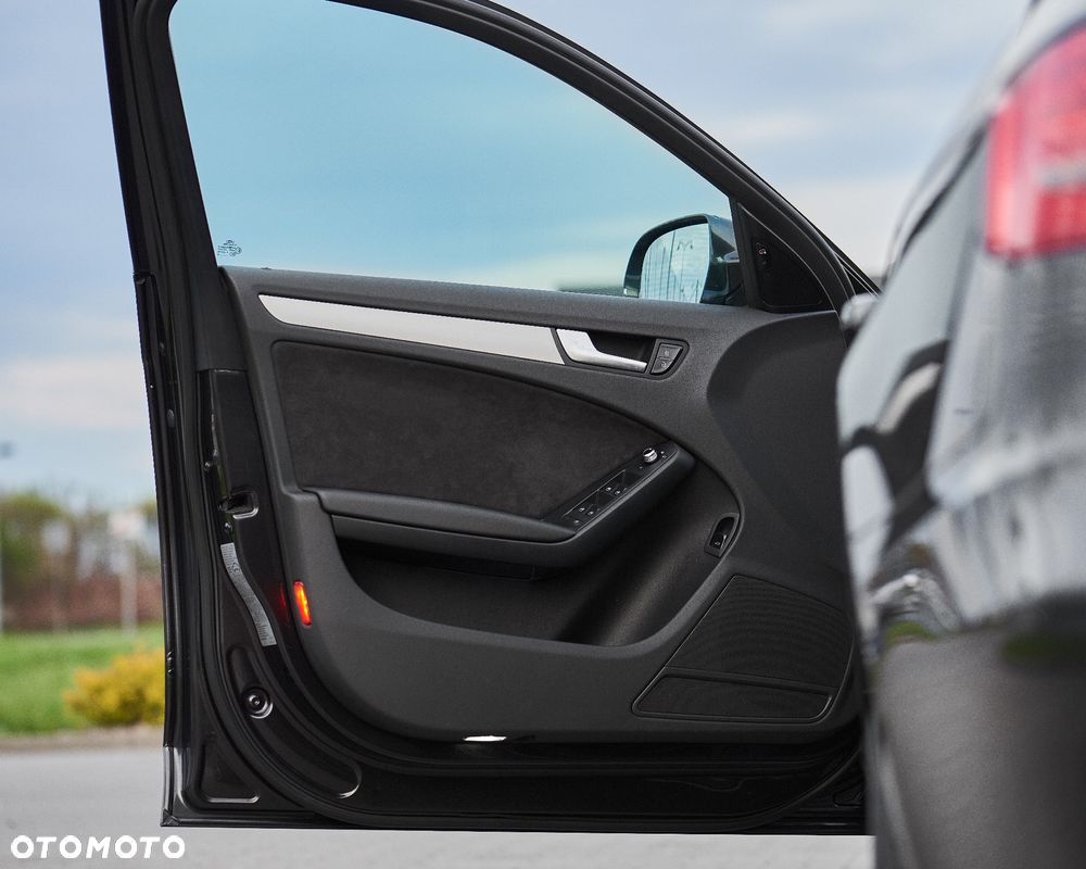 Audi A4 Avant 2.0 TDI - 13