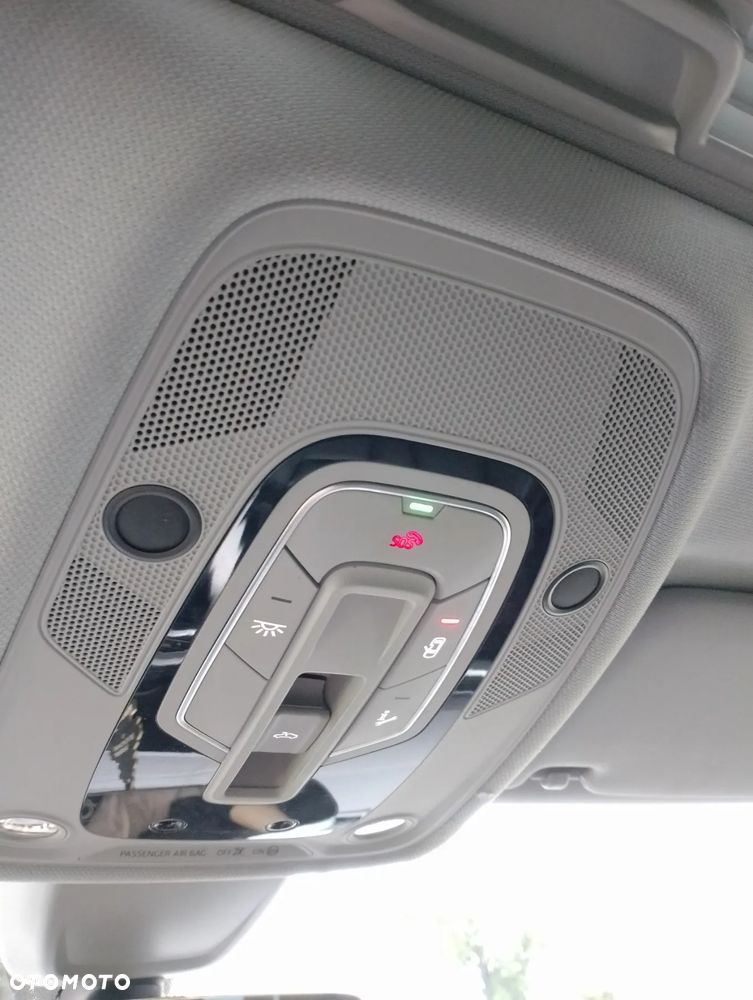 Audi A4 Limousine - 12