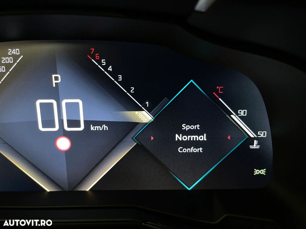 DS Automobiles DS 7 Crossback 1.6 PureTech 180 S&S EAT8 RIVOLI - 38