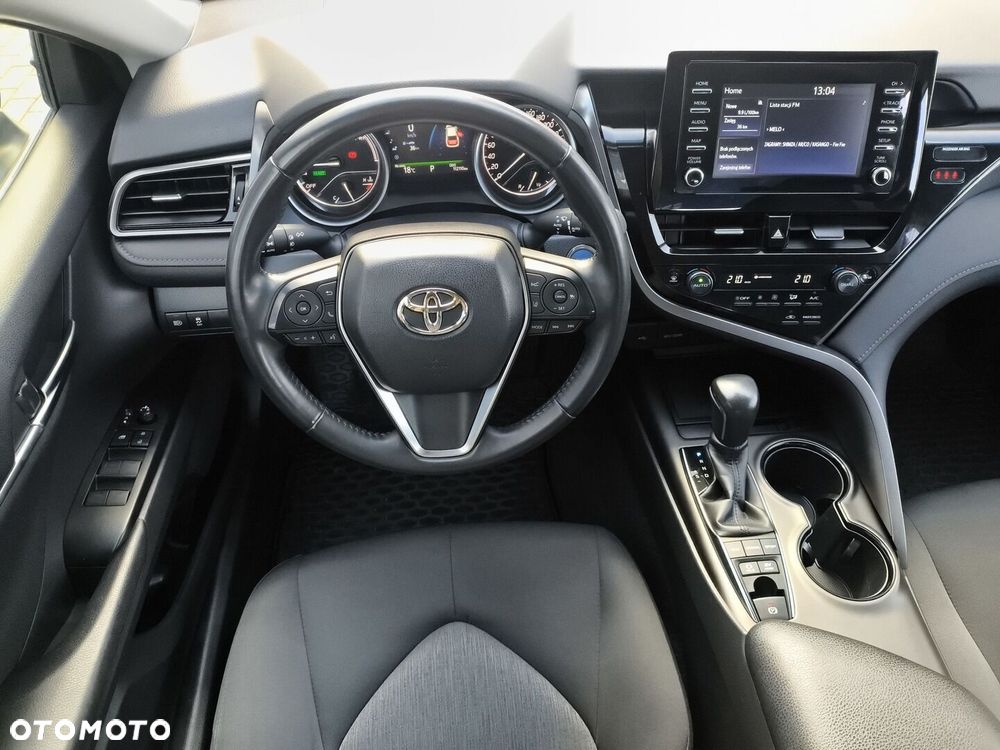 Toyota Camry 2.5 Hybrid Comfort CVT - 3