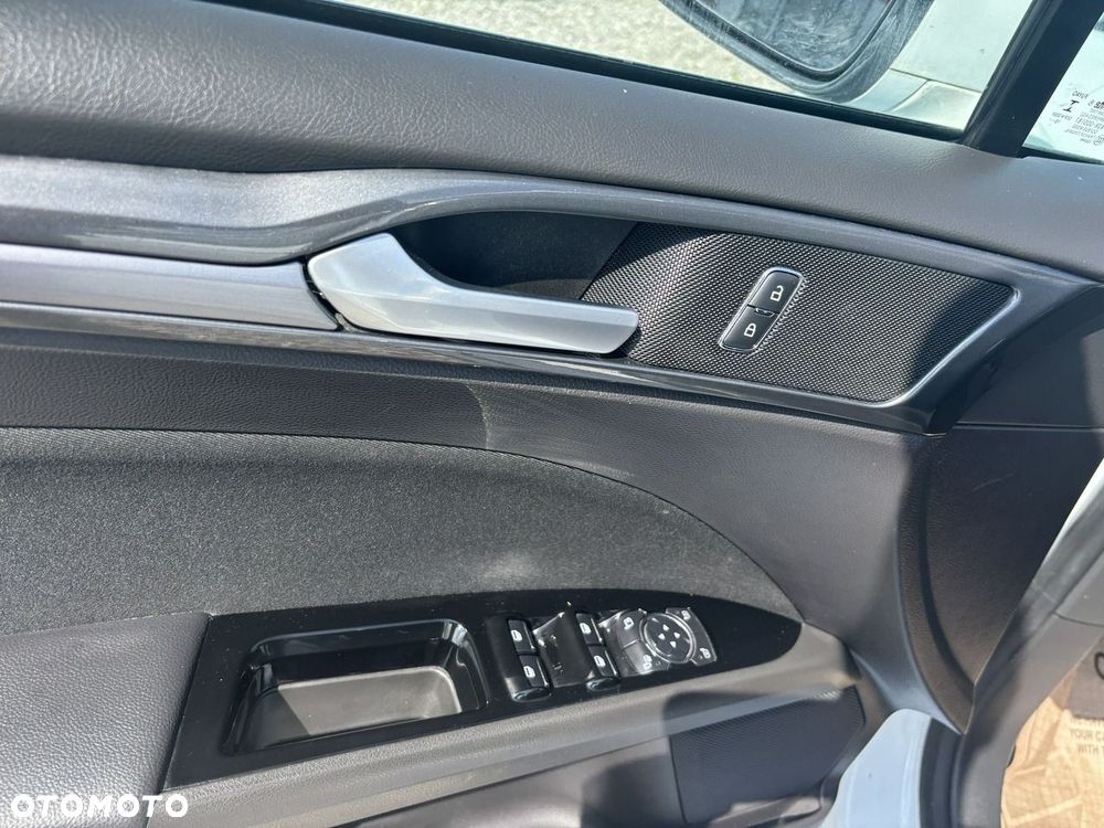 Ford Mondeo - 18