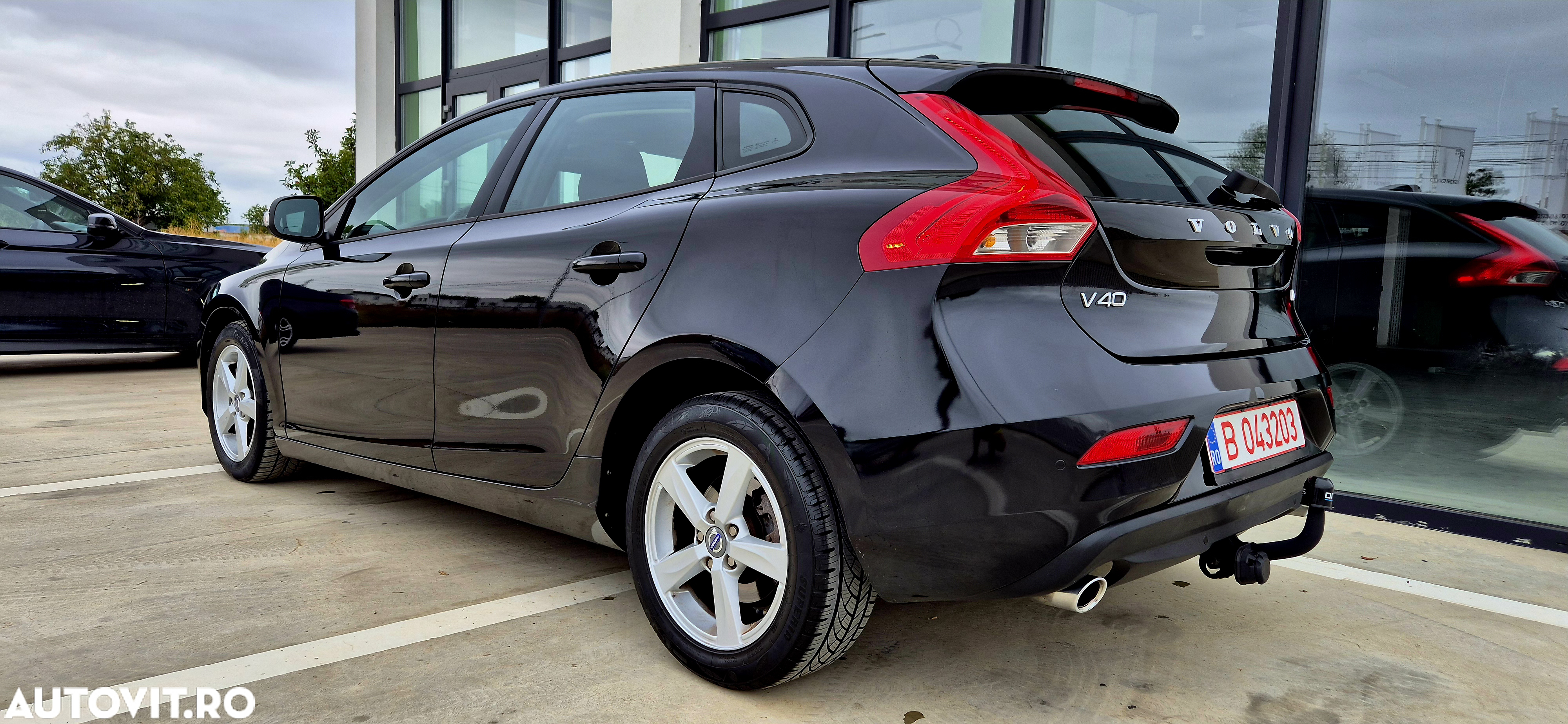 Volvo V40 D4 Momentum - 10