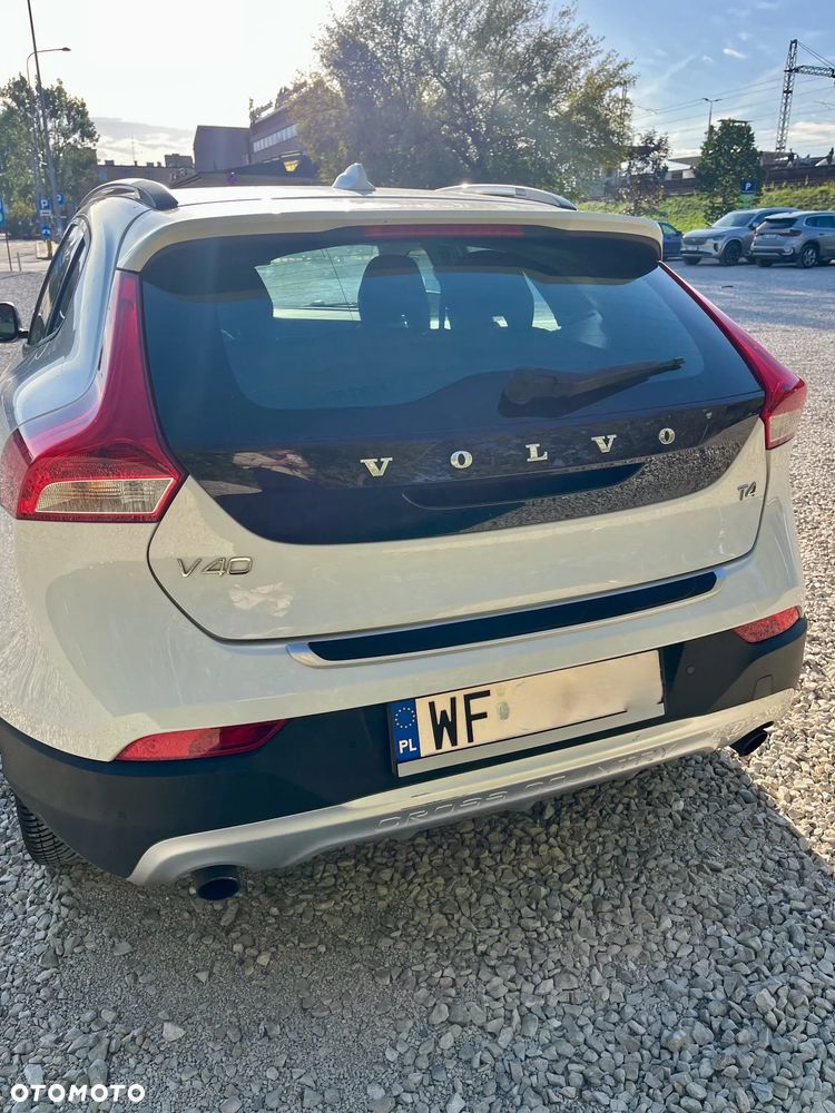 Volvo V40 T4 Kinetic - 4