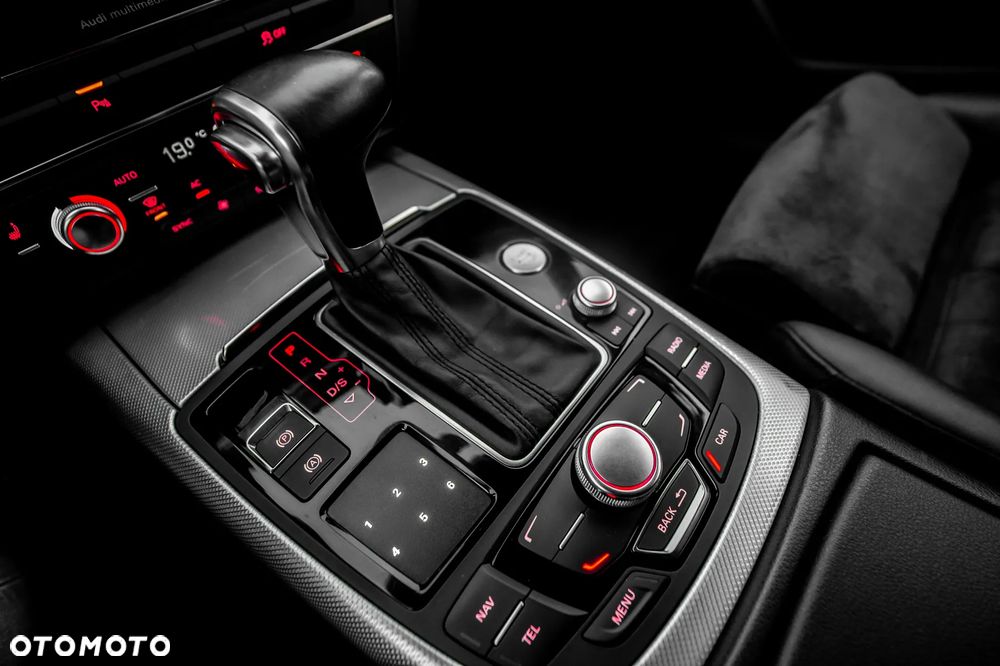 Audi A6 Avant 3.0 TDI DPF quattro S tronic - 38