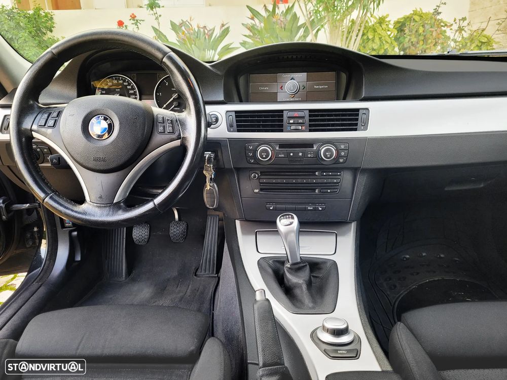 BMW 318 d - 3