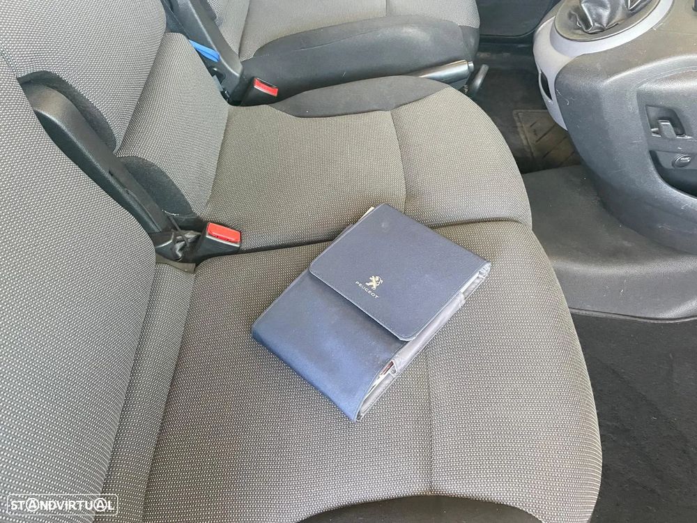 Peugeot Partner 1.6 BlueHDI c/Caixa Fibrada - 28