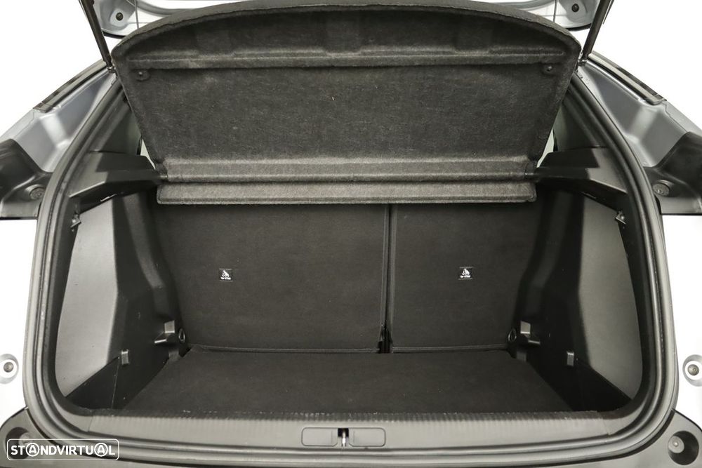 Peugeot 2008 1.2 PureTech Allure - 23