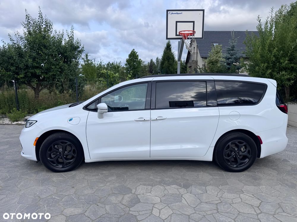 Chrysler Pacifica - 6
