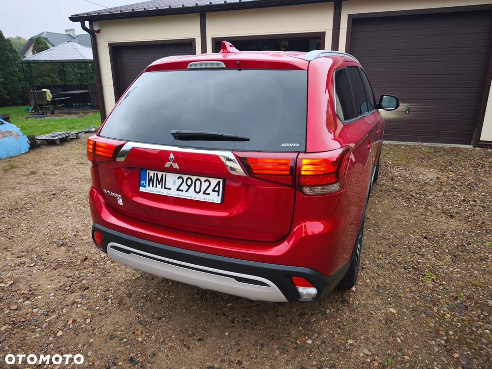 Mitsubishi Outlander 2.0 Intense Comfort 4WD CVT - 11