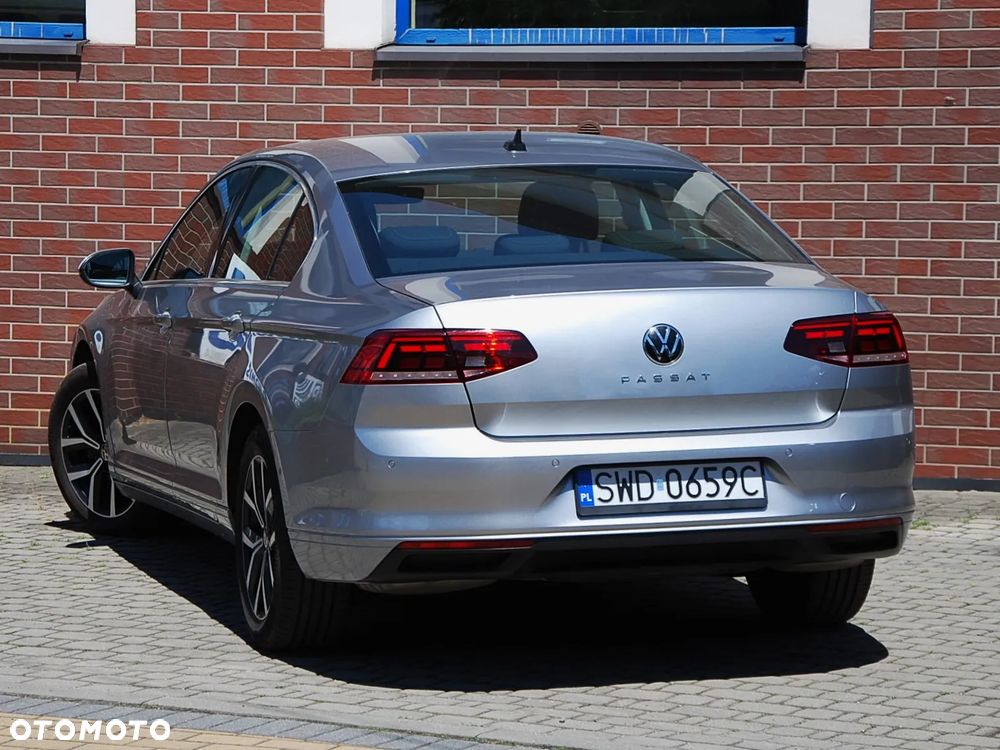 Volkswagen Passat 2.0 TSI Business DSG - 5