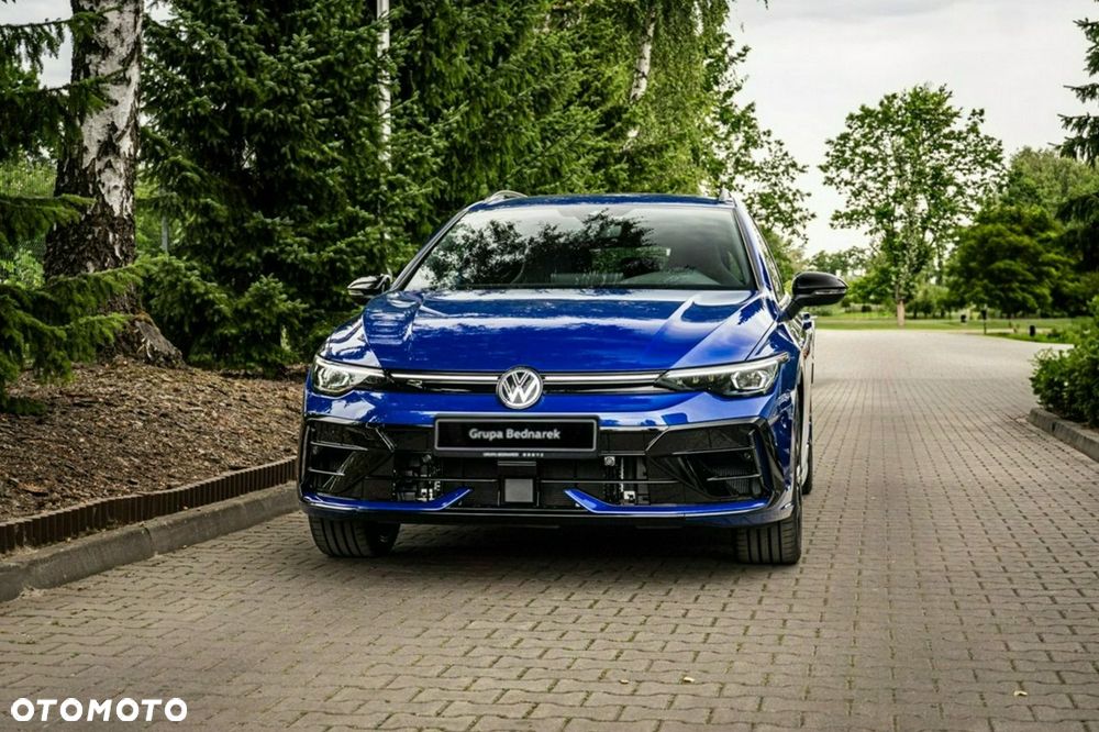 Volkswagen Golf - 24