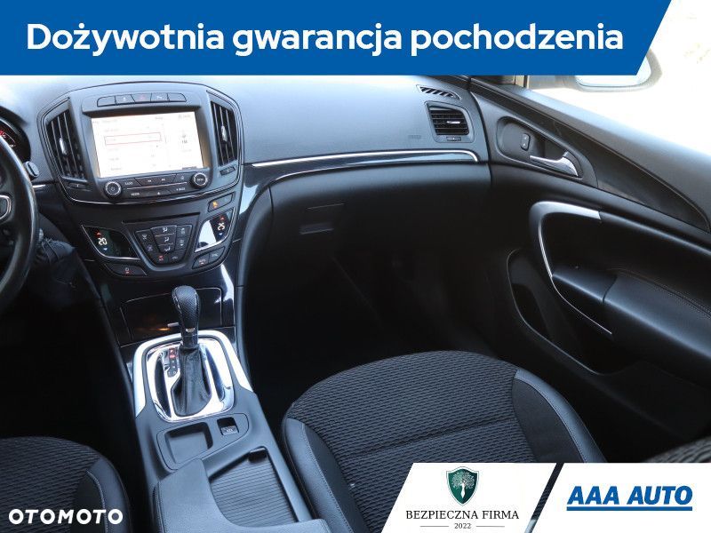 Opel Insignia - 10