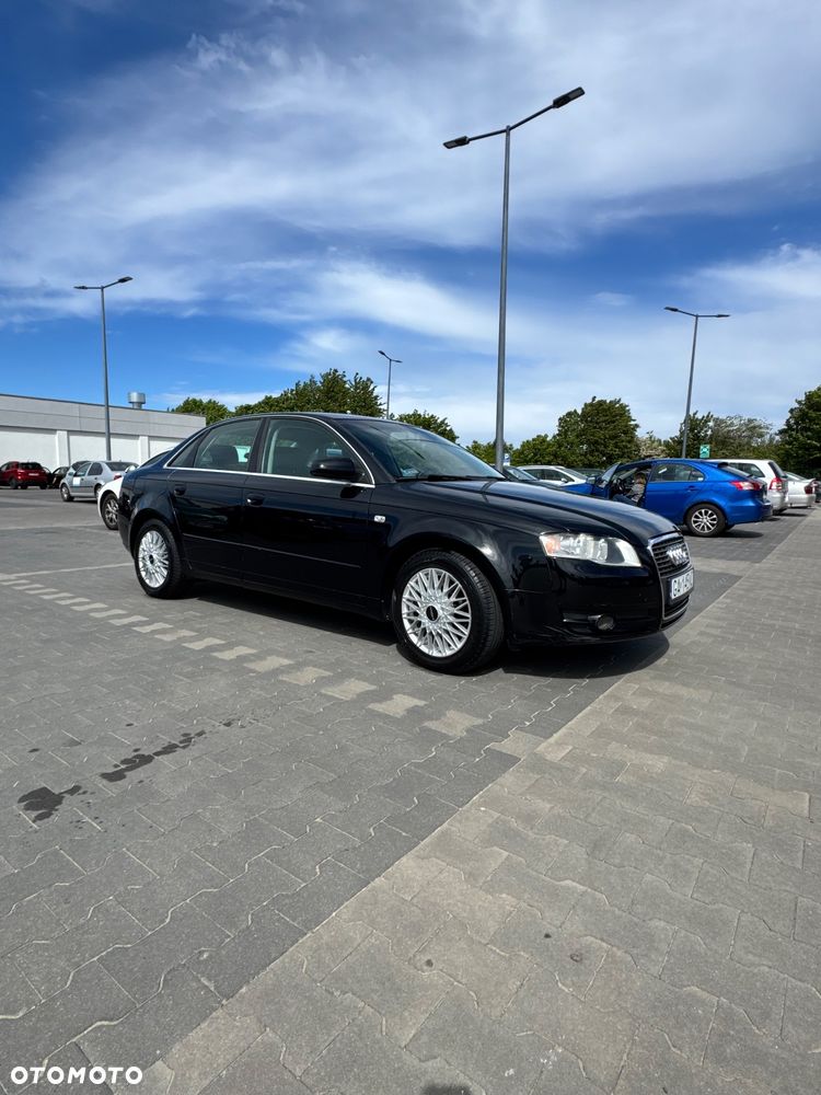 Audi A4 Limousine - 9