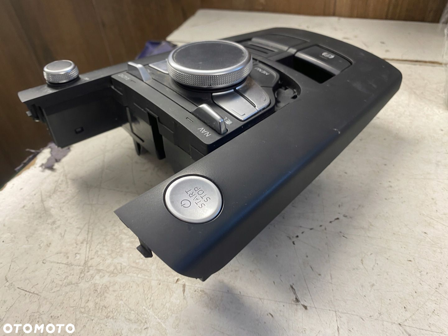 AUDI A3 8V PANEL STEROWANIA MMI 8V0919614L - 4