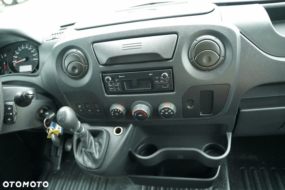 Renault MASTER DCI 170 / CHŁODNIA / THERMO KING SPECTRUM V- 500 MAX / MULTITEMPERATURA / ŚCIANA GRODZIOWA / SPROWADZONA / - 28