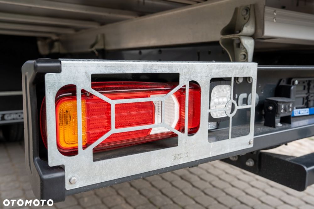 Iveco Daily 70C18 - 17