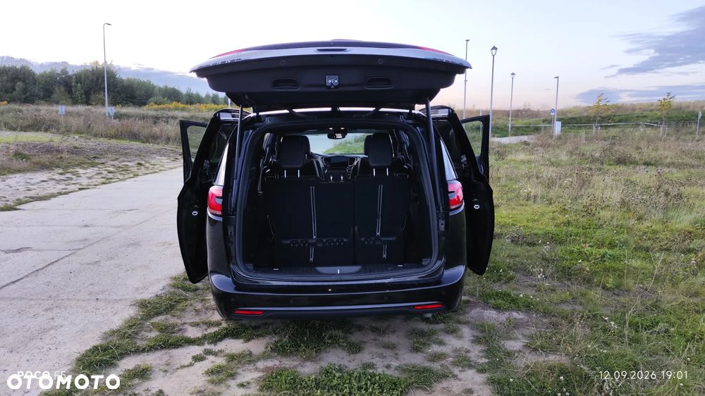 Chrysler Pacifica - 27