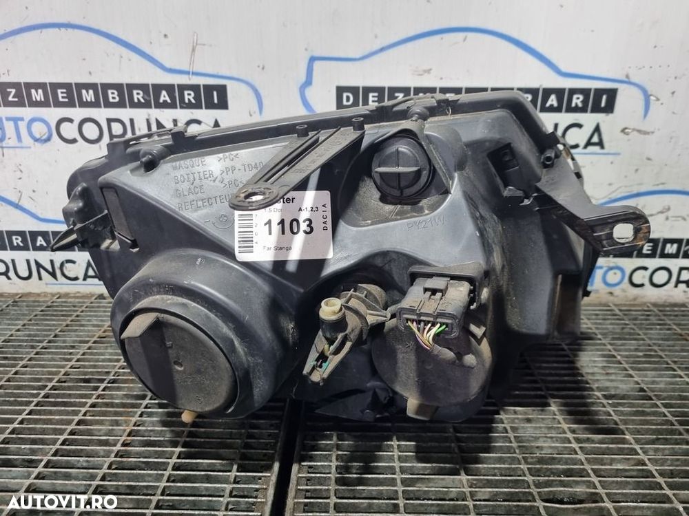 Far Stanga Dacia Duster 2010 - 2013 SUV 4 Usi (1103) Fara xenon CLEMA RUPTA - 2