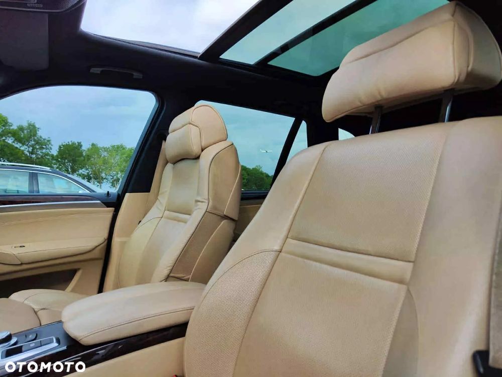 BMW X5 xDrive48i Edition 10 Jahre - 11
