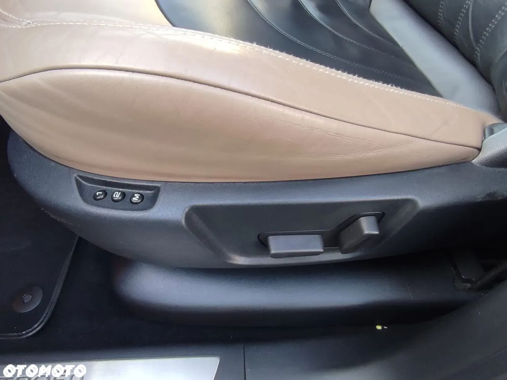 Citroën C4 Picasso e-HDi 115 ETG6 Exclusive - 22