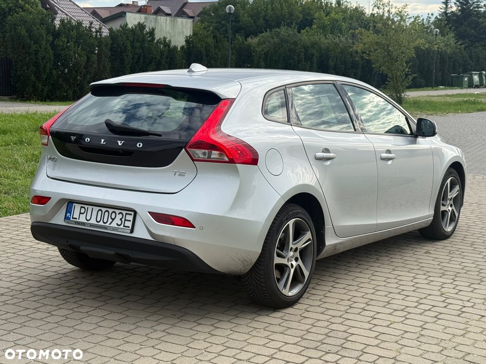 Volvo V40 T2 Drive-E Momentum - 4