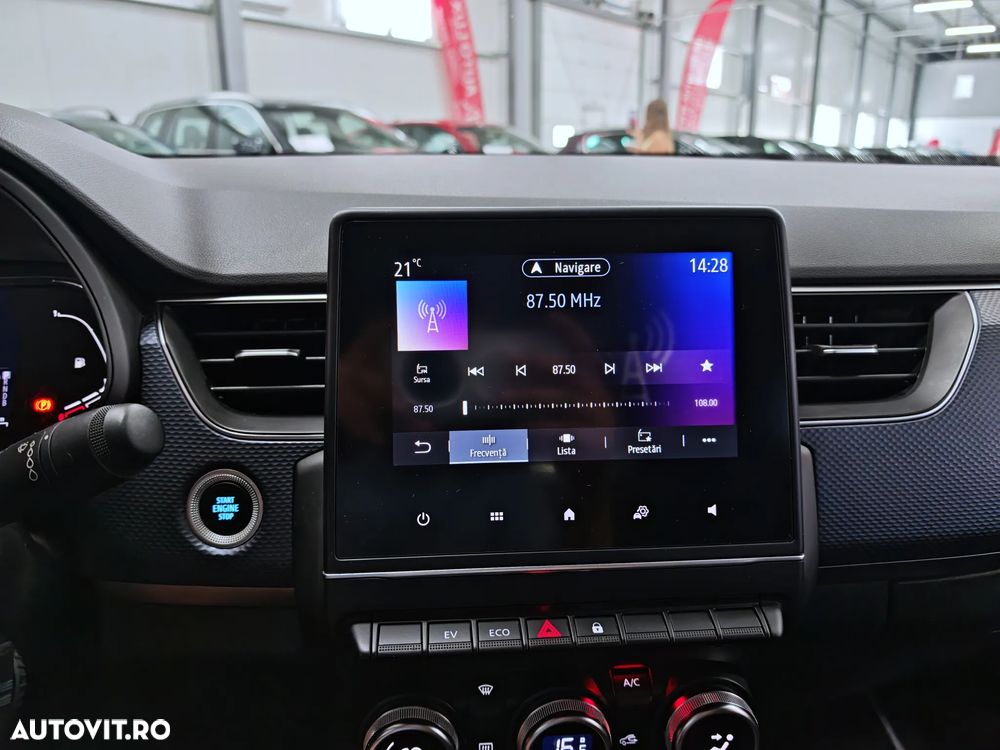 Renault Arkana E-TECH 145 Evolution - 21