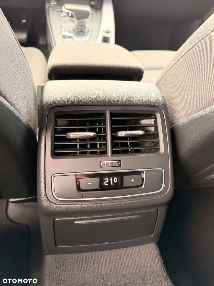 Audi A4 Avant 2.0 TDI S tronic quattro - 22
