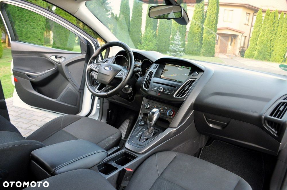 Ford Focus - 24